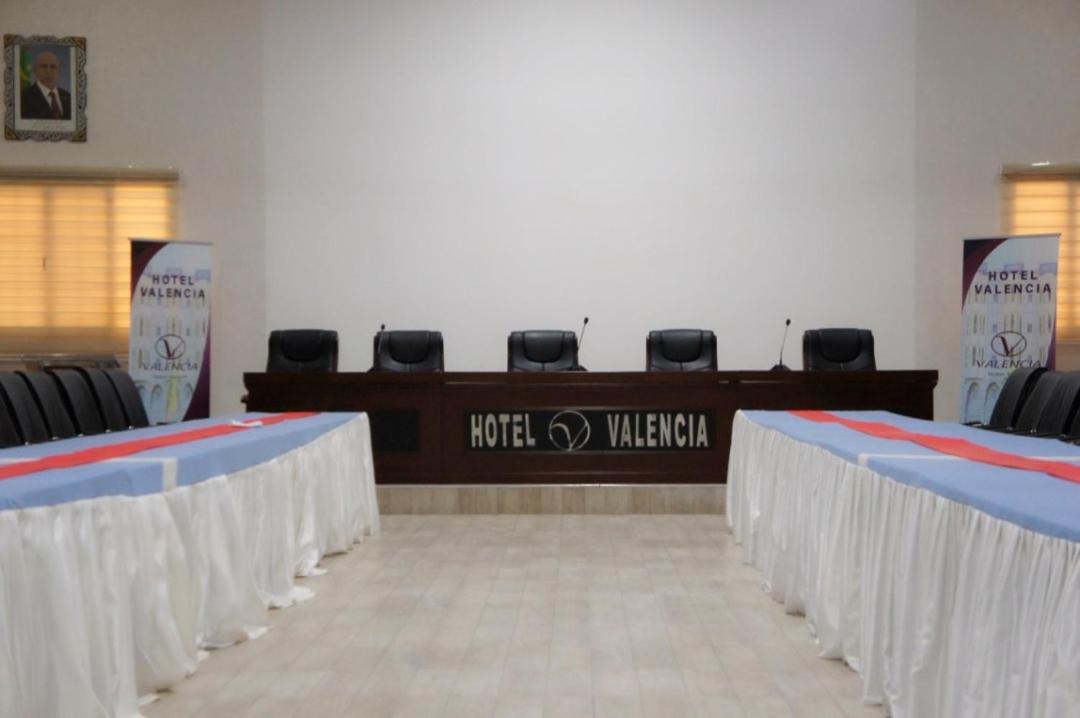 Valencia Hotel & Appartements Nouadhibou Esterno foto